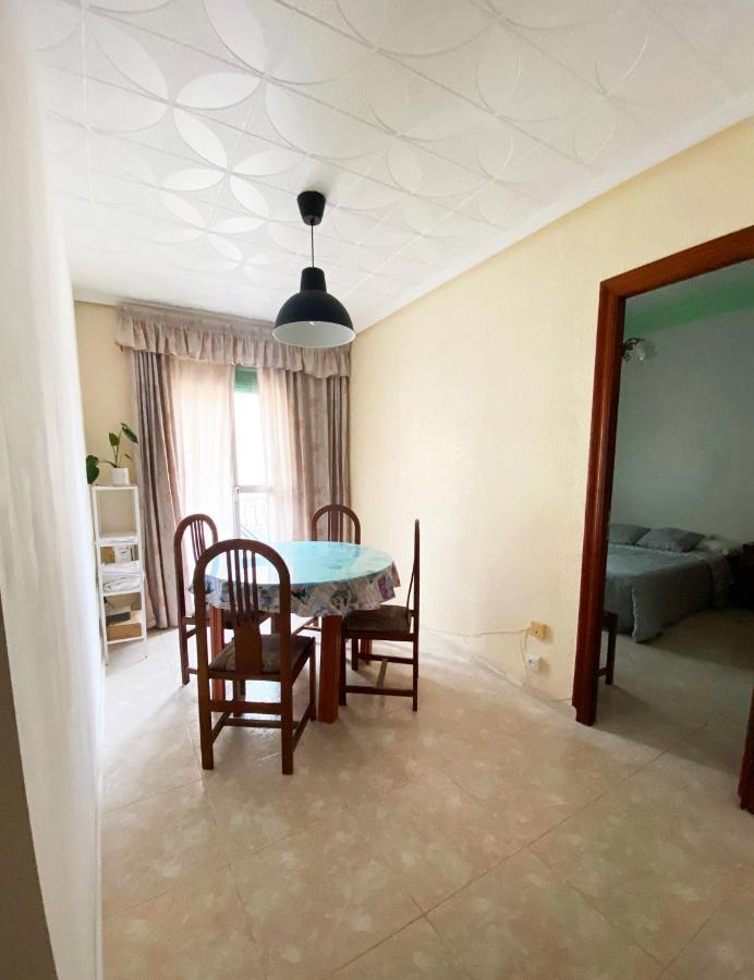 La Malvarrosa Beach Rooms In Shared Apartment Walencja Zewnętrze zdjęcie