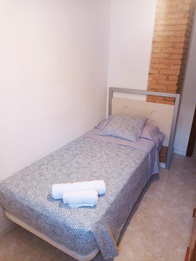 La Malvarrosa Beach Rooms In Shared Apartment Walencja Zewnętrze zdjęcie